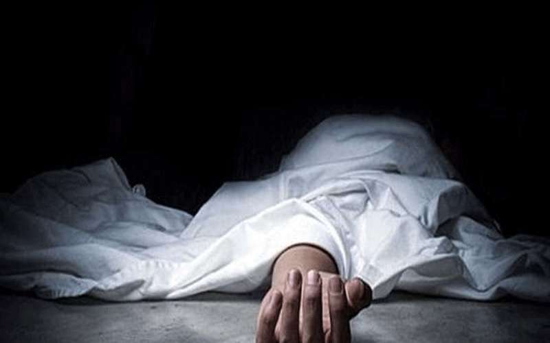 رجل ينهي حياته بسبب أغنية