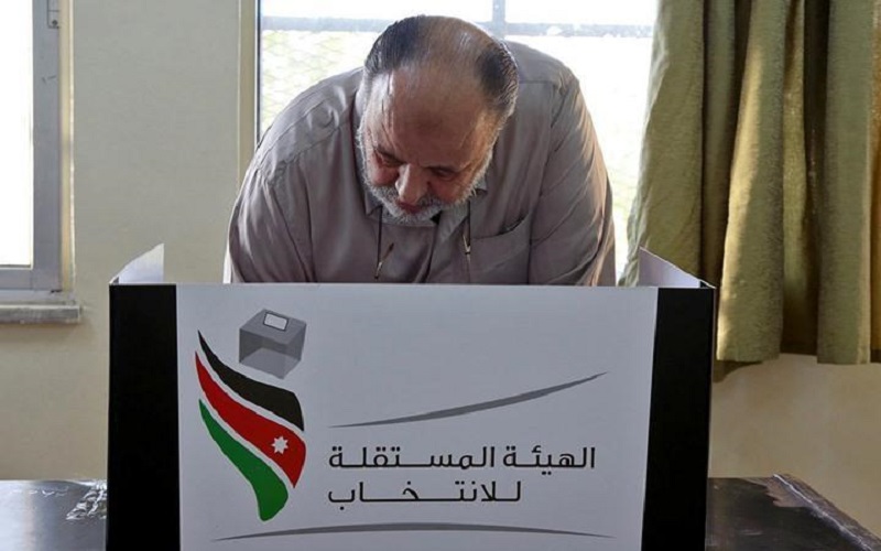 أسماء رؤساء وأعضاء ومقار لجان الانتخاب