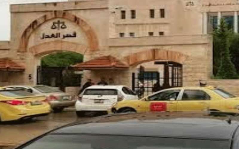 تعقيم قصر العدل في اربد بعد
