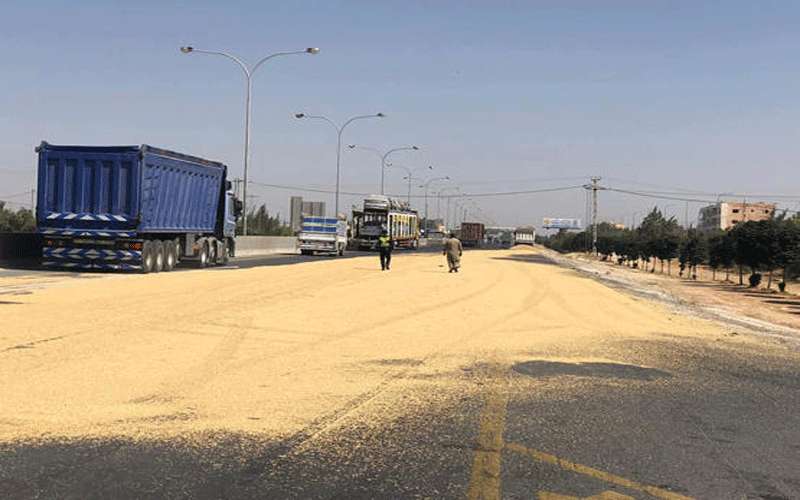 ازدحام مروري على جسر المطار -