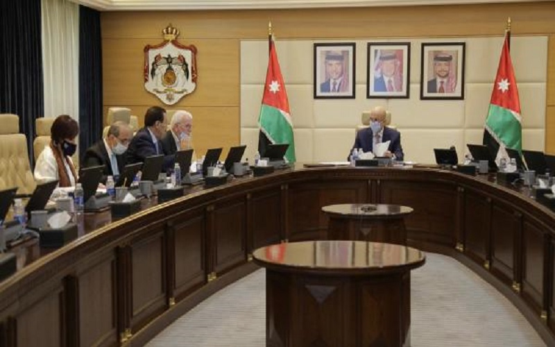 أنظمة جديدة للرقابة الجمركية ولجان للبضائع