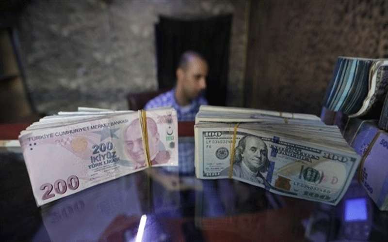 الليرة التركية تواصل التدهور