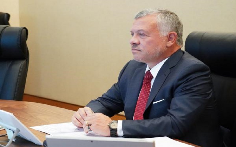 الملك يؤكد ضرورة البناء على الإنجازات