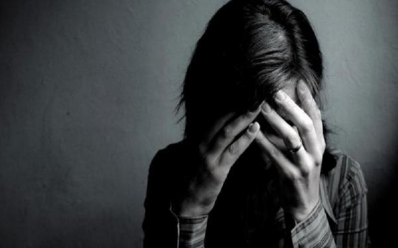 7 آثار نفسية تصيب المرأة بسبب