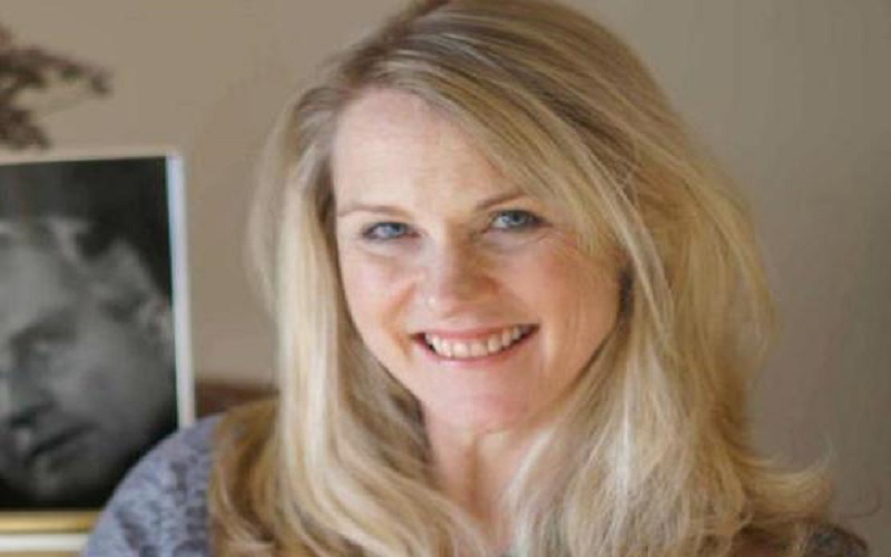 رغم الاستقالة .. السفيرة اللبنانية تعود