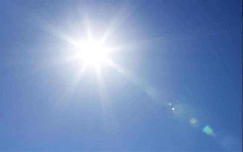 الجمعة.. طقس صيفي عادي نهارا و