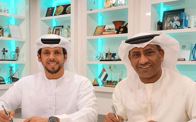 بعد أن وقع معها عقد إدارة