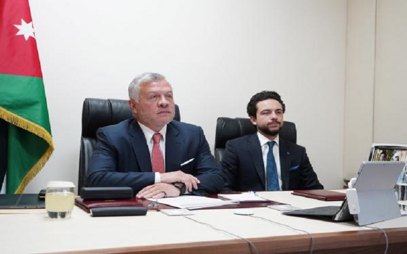 الملك وولي العهد يتلقيان برقيات تهنئة
