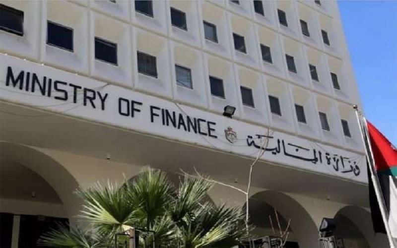 خبراء: تغيير آلية احتساب الدين العام
