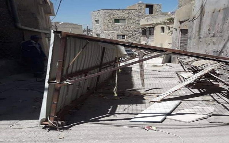 بلدية سحاب تزيل اعتداءات على مداخل