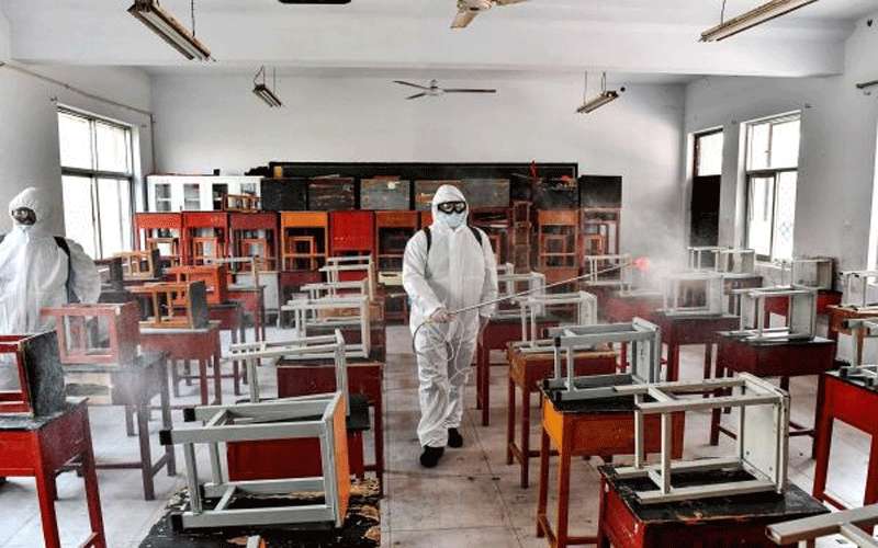 الاوبئة: سندرس العودة الى المدارس والتعليم