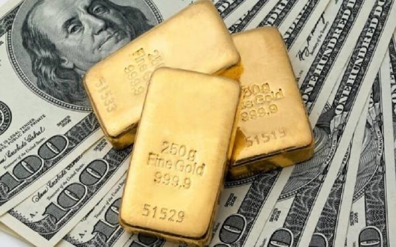 بيانات أمريكية تدفع الذهب إلى المنطقة