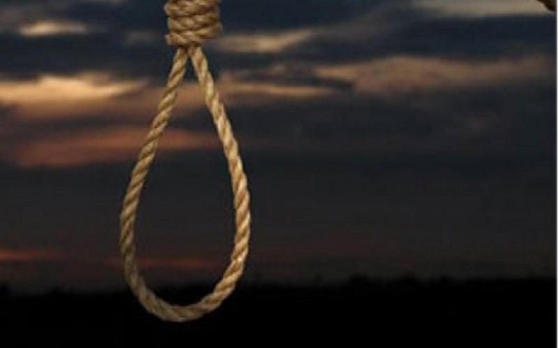 العثور على جثة شاب مشنوق بجذع