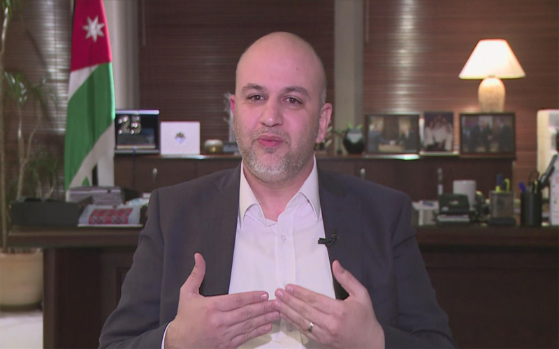 الوزير الغرايبة: أنتظر نتائج فحص الكورونا