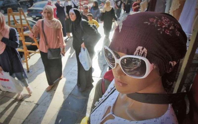 نقابة الألبسة: تراجع كبير في الحركة