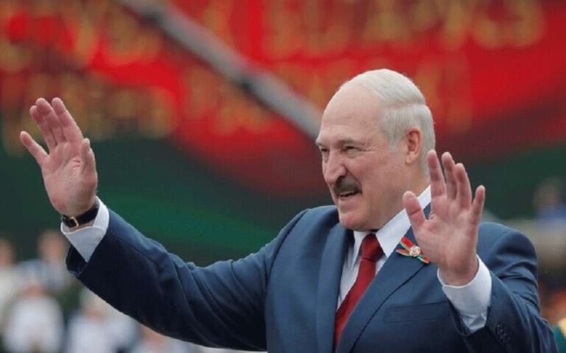 لوكاشينكو يتحدث عن حرب هجينة و