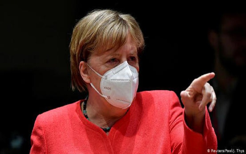 ميركل تحذر من كورونا الخريف