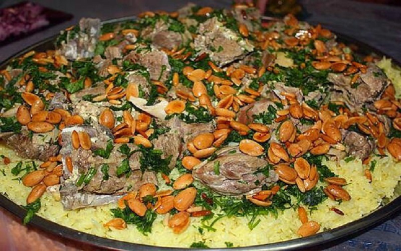 توقيف عريس أقام وليمة غداء