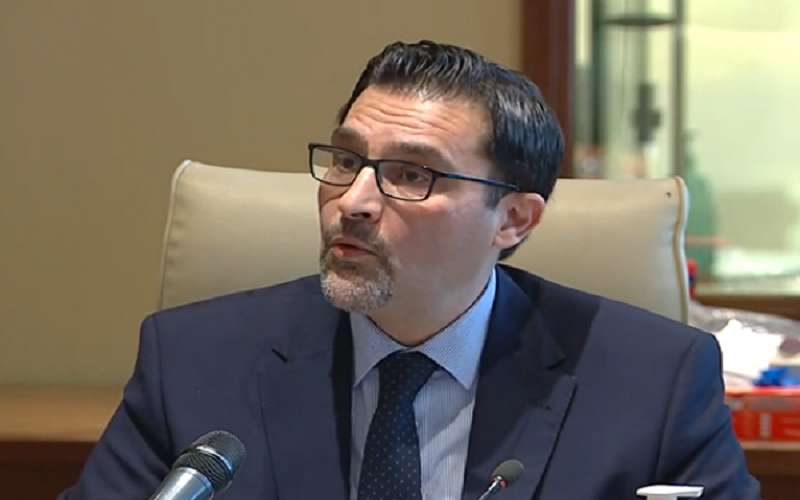 وزير النقل يعلن تفاصيل فتح المطار