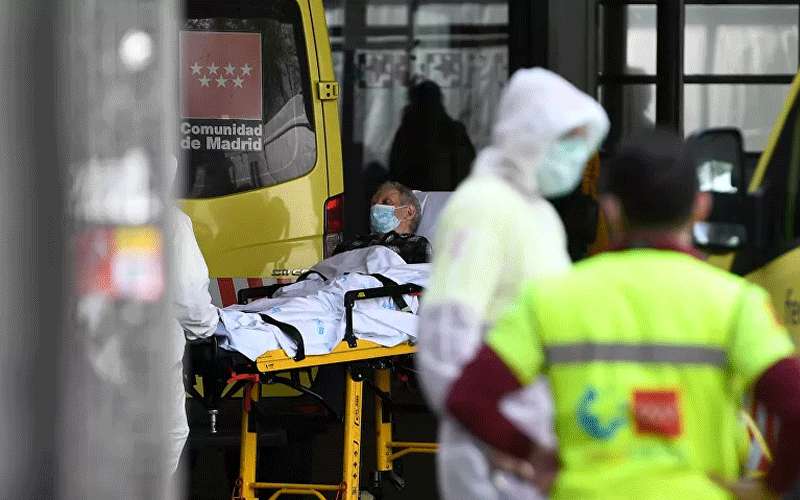 إسبانيا تسجل أكبر حصيلة مصابين بكورونا