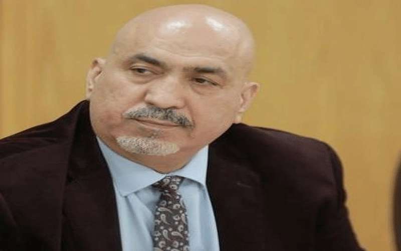 زريقات يتراجع عن استقالته عقب لقاء