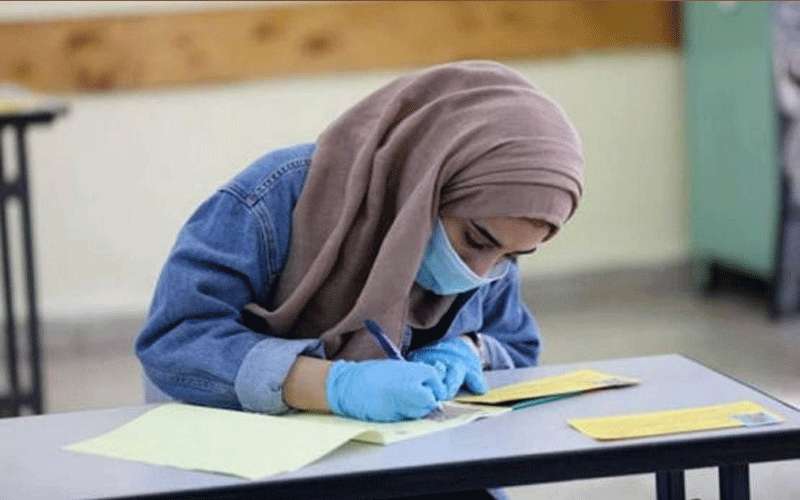 تحويل أجور العاملين بالتوجيهي للبنوك