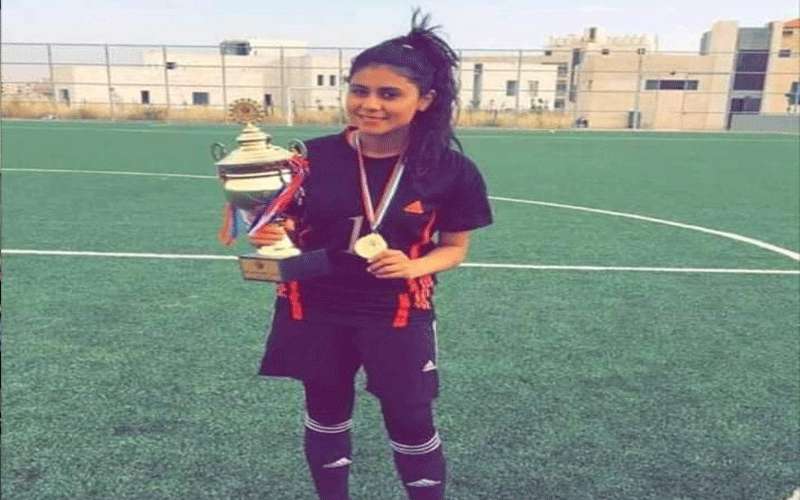 سيلينا العدوان تنضم لدوري المحترفين