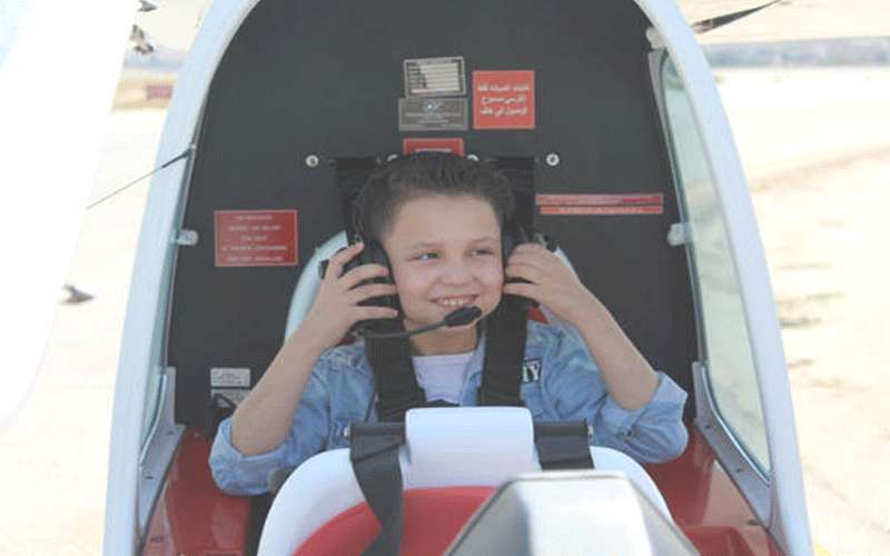 دورات لتدريب الأطفال والشباب على الطيران
