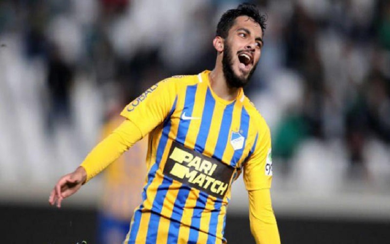 التعمري: ملتزم بعقدي مع أبويل