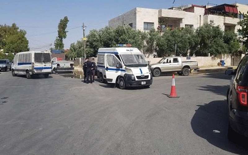 فك الحجر عن 13 بناية في
