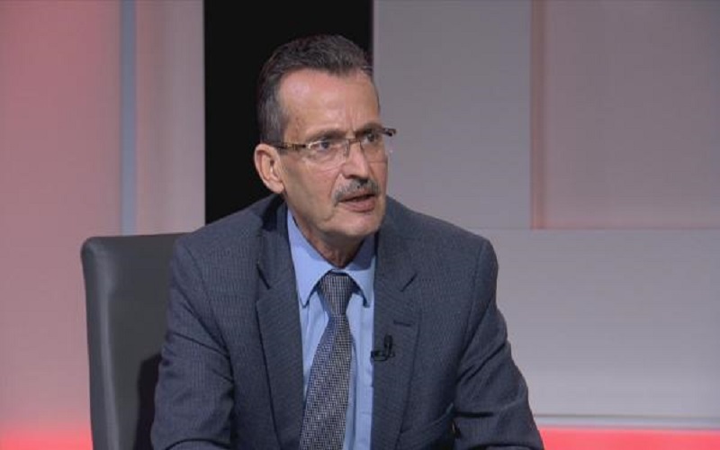 اسحق: المدارس ستعود في حال انخفاض