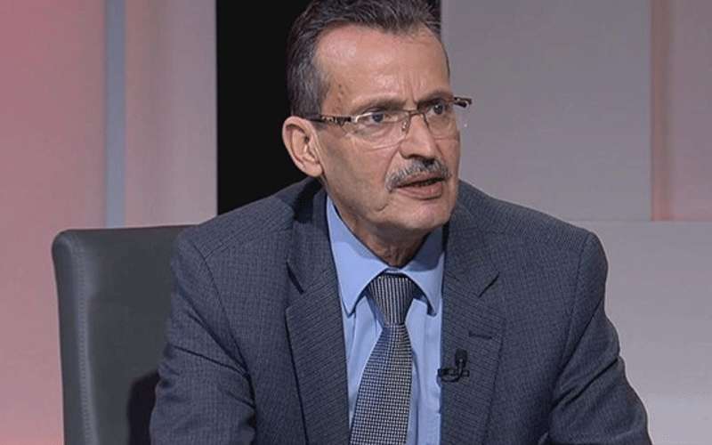 اسحق يرد: من شهر 11 ما