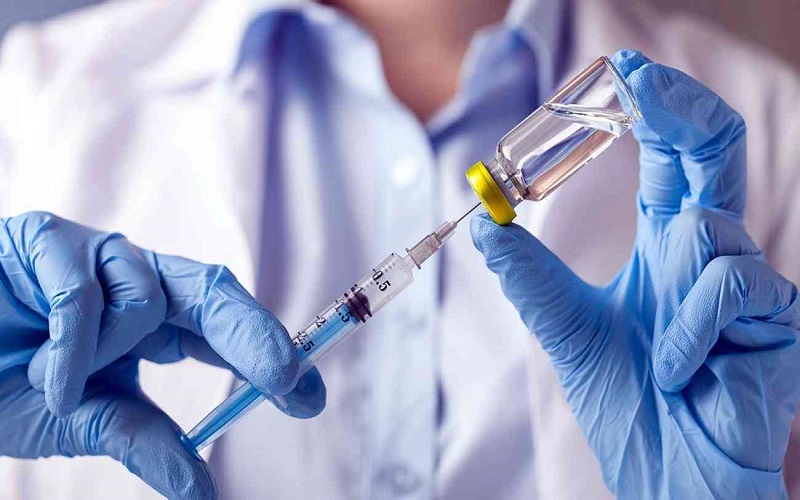 الصحة الأمريكية تكشف موعد توفر لقاح