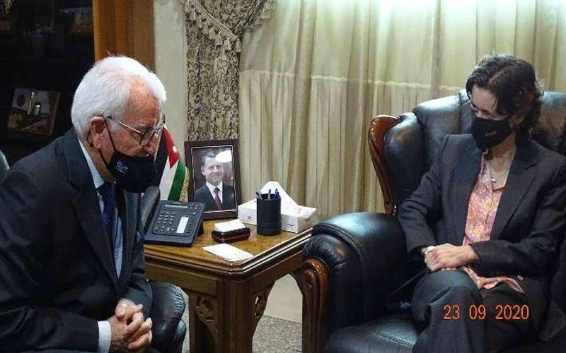 طلب من توق لسفيرة المملكة المتحدة