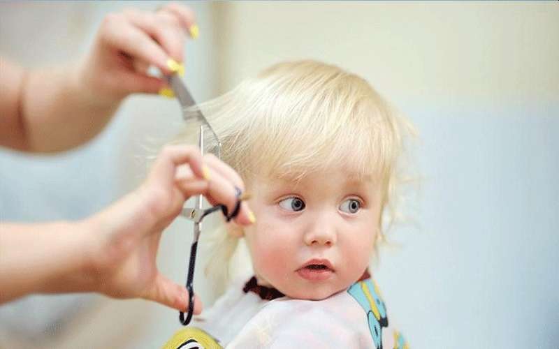 كورونا يرفع أسعار قص شعر الأطفال