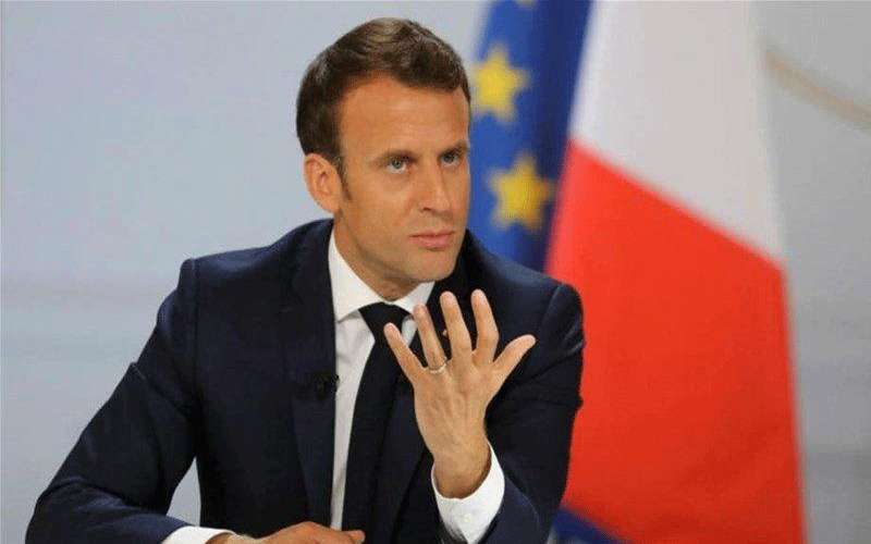 ماكرون: الدين الإسلامي يمر بأزمة