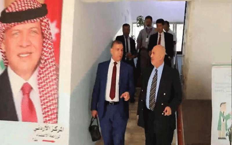 زريقات: ليس من واجب الوزير توجيه