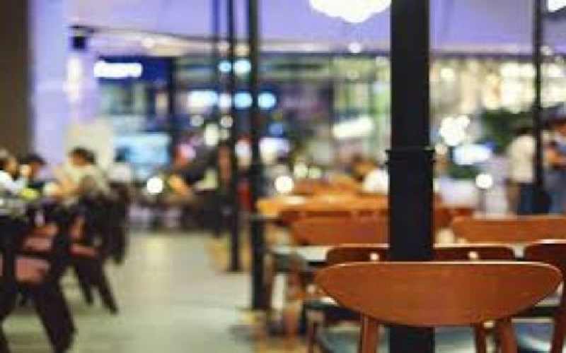 اغلاق صالات المطاعم في فنادق العقبة