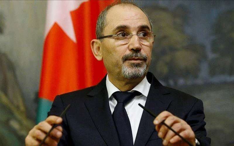 الصفدي ونظيره الايرلندي يؤكدان التضامن في