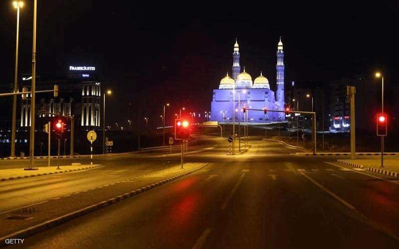 حظر تجول ليلي بعمان لاحتواء كورونا