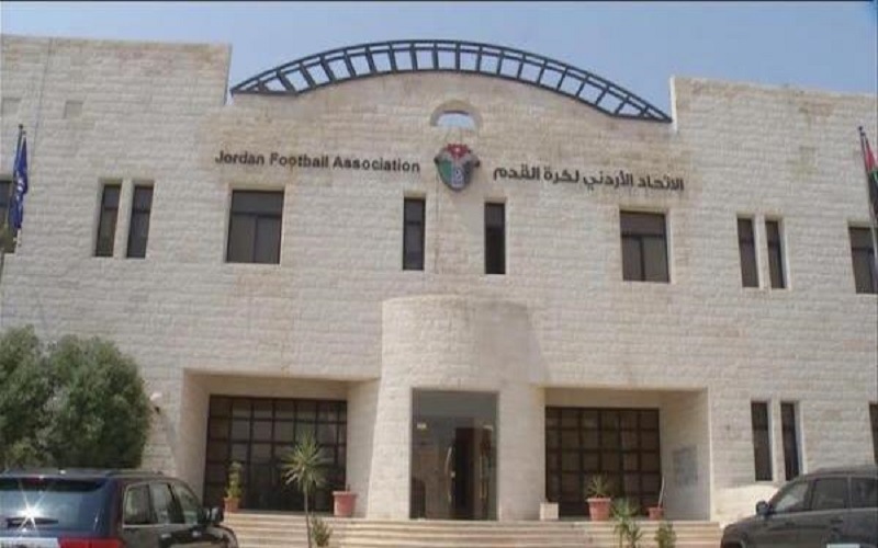 بدء فترة التسجيل الثانية للاعبي كرة