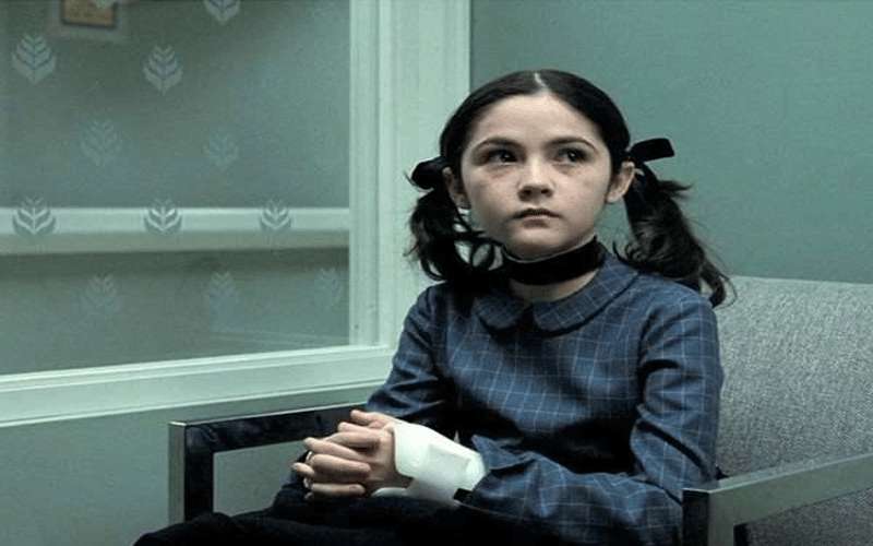 انتحار طفلة أدمنت على مشاهدة أفلام