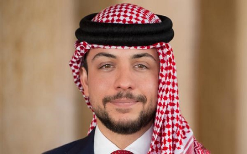 ولي العهد يطمئن هاتفيا على صحة