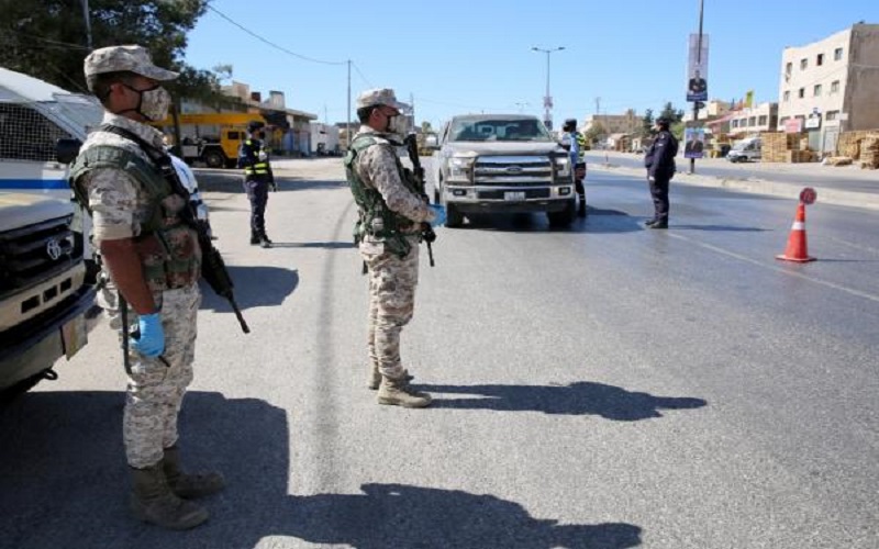 الجيش ينفذ خطة فرض الحظر الشامل