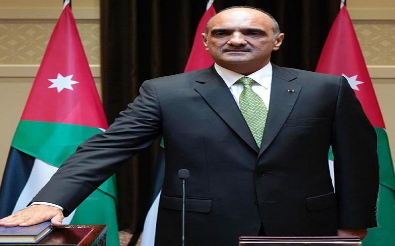 خطيب الجمعة للخصاونة: أنت بشر وفي