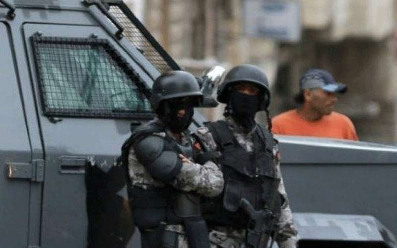 وفاة مطلوب أثناء محاولة القبض عليه