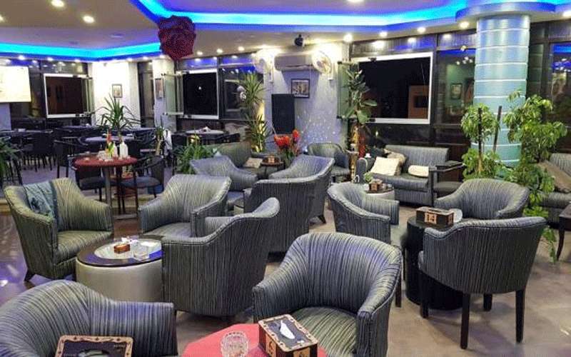 مصيرنا السجن.. تجار يروون معاناتهم