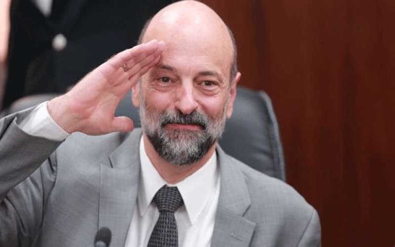 الرزاز للأردنيين: حقكم علينا على أي