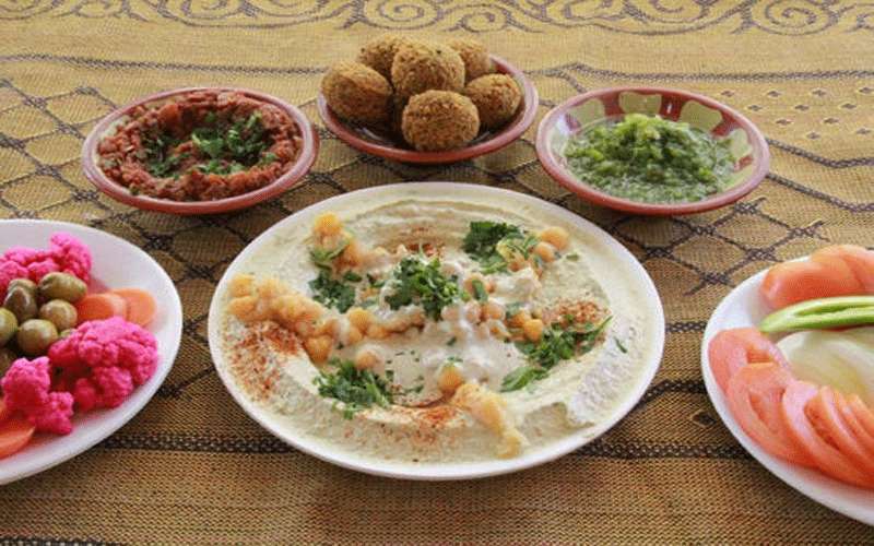 حمادة: 60% من عمل المطاعم يومي