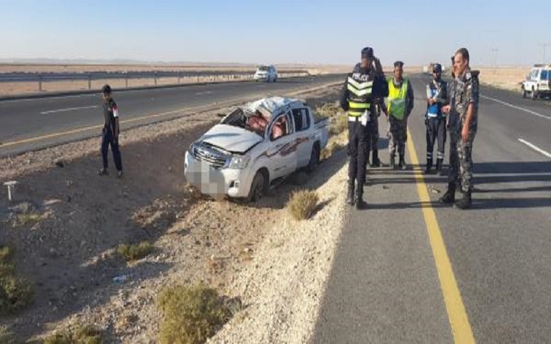 اصابتان بحادث تدهور على الطريق الصحراوي